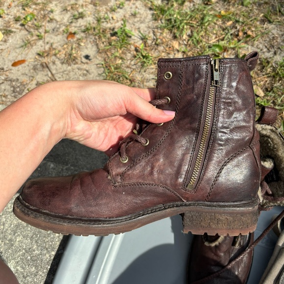 FRYE Winter Combat Boots - Women’s 9 - Picture 4 of 5